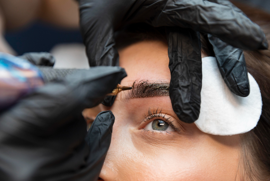 Semi-Permanent Eyebrow Microblading – A Complete Guide