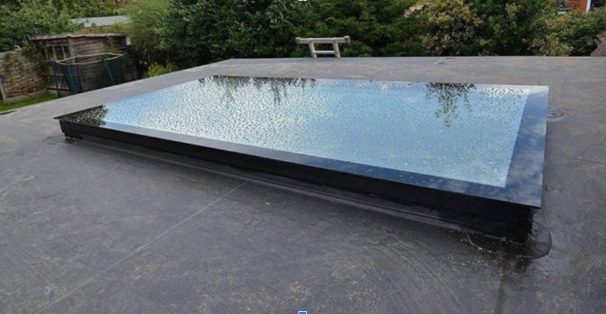 A Buyer’s Guide to Choosing Commercial Rooflights Online for Homes and Offices