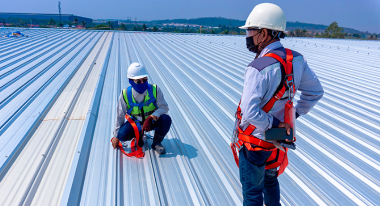 Why Fall Is the Best Time to Schedule Your Roof Maintenance